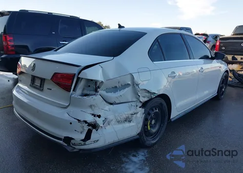 2017 Volkswagen Jetta Gli z USA, uszkodzony, nr VIN 3VW4T7AJ2HM388122